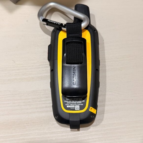 Garmin inReach SE+ Handheld GPS Navigator w/ Case Bundle - Picture 4 of 9